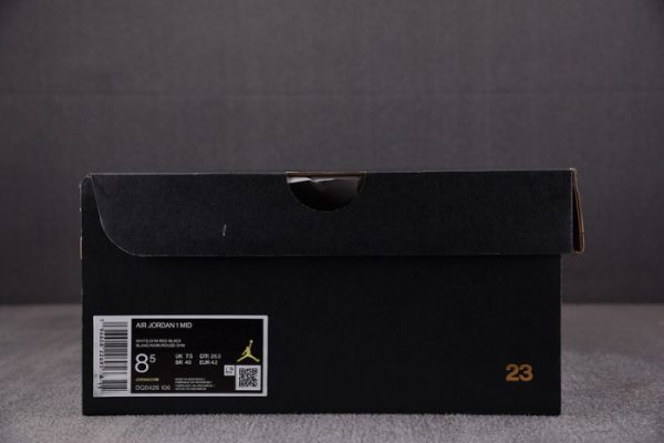 Air Jordan 1 Mid Gym Red Black Toe Dq8426-106