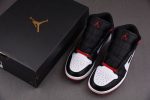 Air Jordan 1 Mid Gym Red Black Toe Dq8426-106