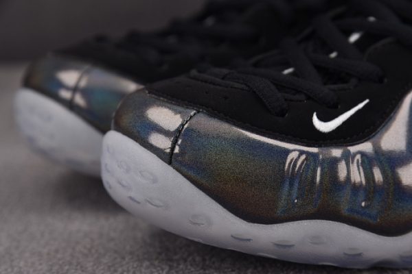 Nike Air Foamposite One Hologram 314996-900