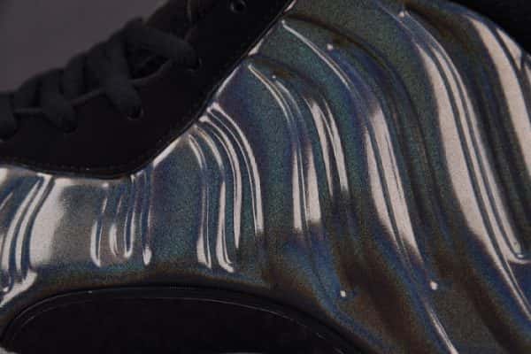 Nike Air Foamposite One Hologram 314996-900