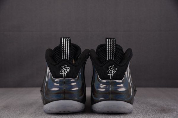 Nike Air Foamposite One Hologram 314996-900