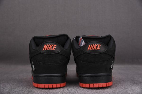 Nike Sb Dunk Low Black Pigeon 883232-008