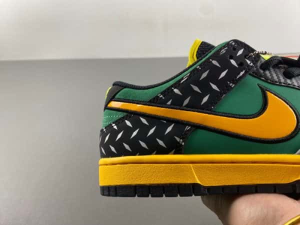 Nike Dunk Low ''What The Duck Home'' HV1454-001