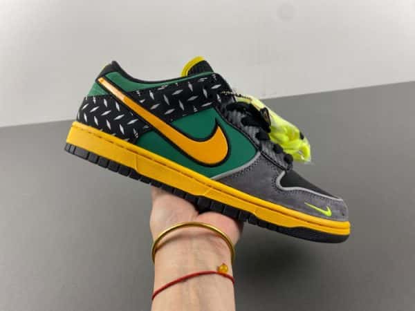 Nike Dunk Low ''What The Duck Home'' HV1454-001