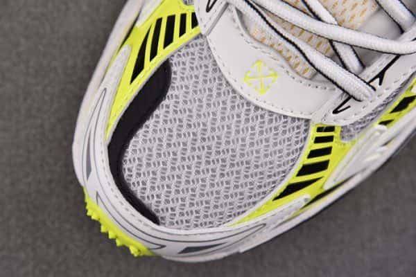 Ofw Be Right Back Brb000005