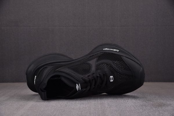 Sneaker Circuit 7000004