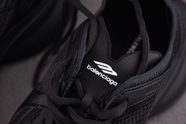 Sneaker Circuit 7000004