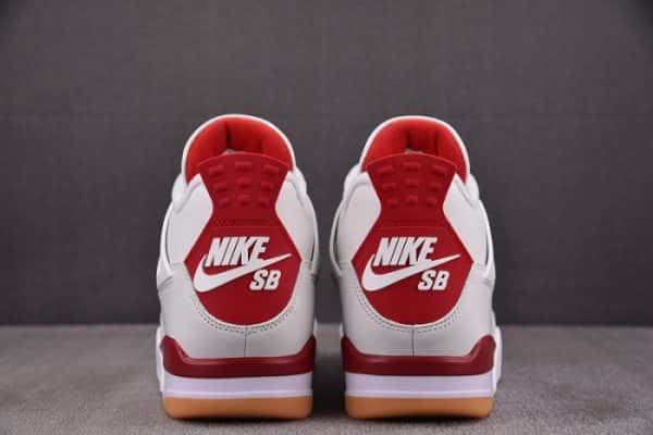Jordan 4 Retro SB Varsity Red DR5415-106