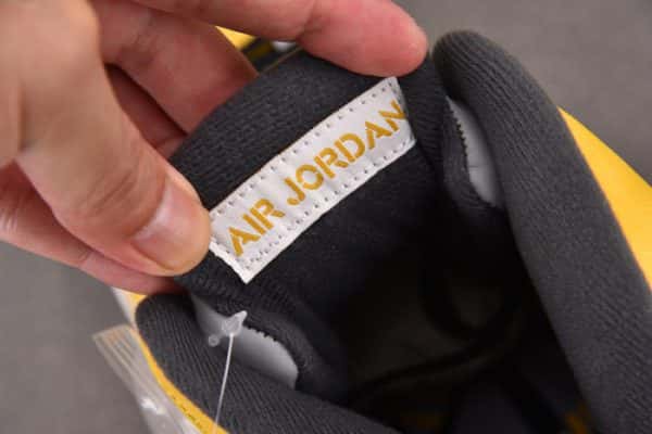 Jordan 5 Retro Tokyo T23 (2025) IO3372-700