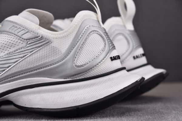 Sneaker Circuit 7000002