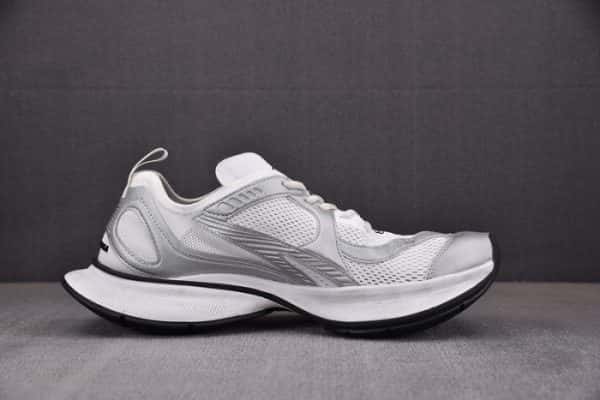 Sneaker Circuit 7000002