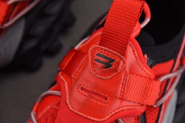 SNEAKER HIKE 7000015