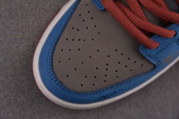 Nike SB Dunk Low ''Black Myth Wukong'' DV2433-109