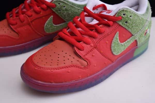 Nike Dunk Low Sb "Strawberry Cough" Cw7093-601