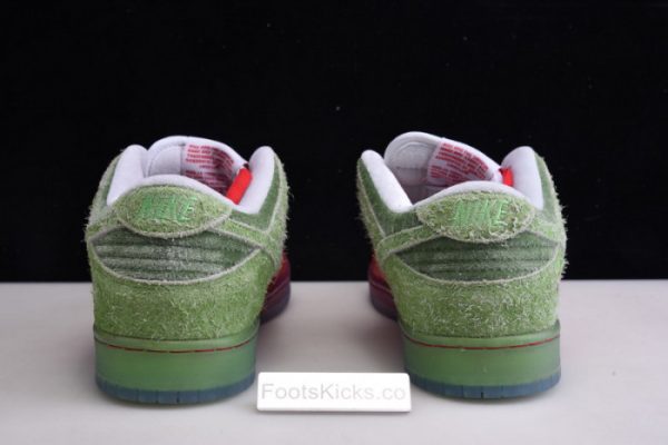 Nike Dunk Low Sb "Strawberry Cough" Cw7093-601