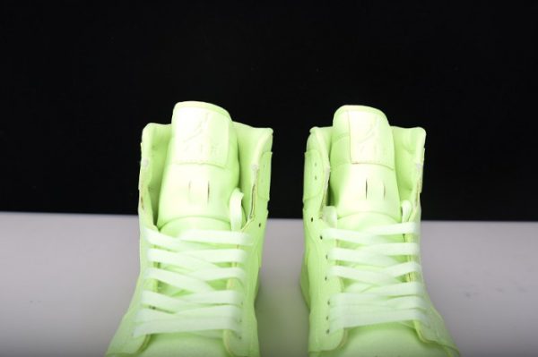 Air Jordan 1 Retro High Barely Volt Ah7389-700