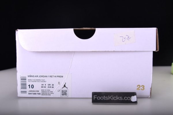 Air Jordan 1 Retro High Barely Volt Ah7389-700