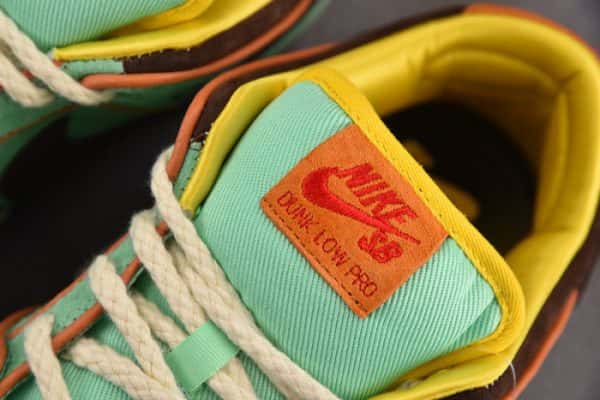 Nike SB Dunk Low Rodeo Tourmaline HF3058-300