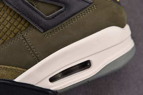 Air Jordan 4 Craft "Medium Olive" Fb9927-200
