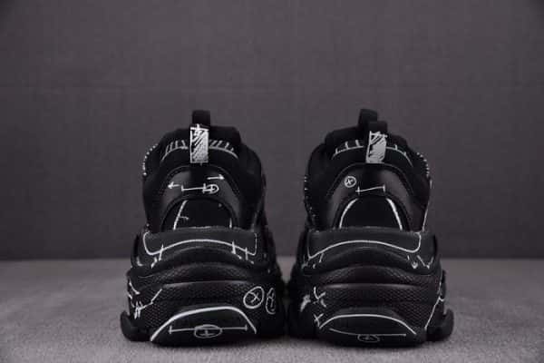 Triples Trainer Sneakers 2000063