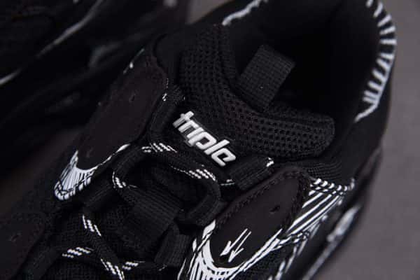 Triples Trainer Sneakers 2000063