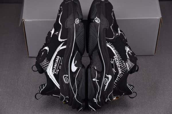 Triples Trainer Sneakers 2000063