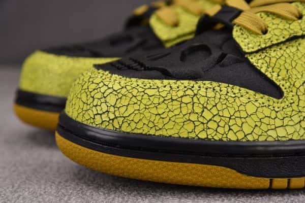 Nike Dunk Low QS Halloween Skull HV6103-300