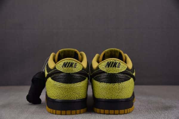 Nike Dunk Low QS Halloween Skull HV6103-300