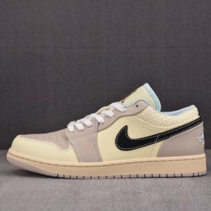 Air Jordan 1 Low Sanddrift HQ3440-101