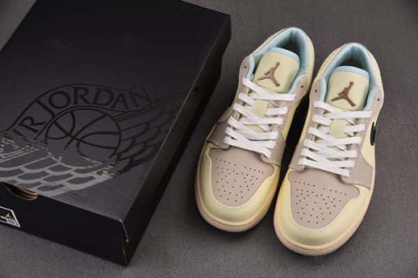 Air Jordan 1 Low Sanddrift HQ3440-101