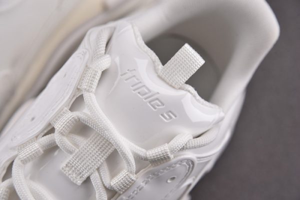 Triples Trainer Sneakers 2000066