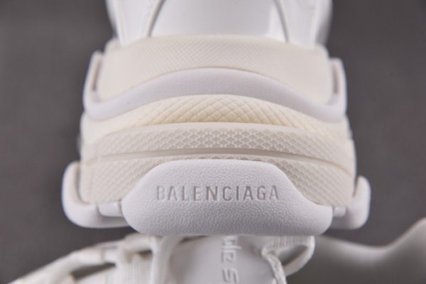 Triples Trainer Sneakers 2000066