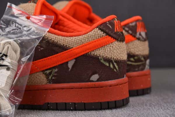 Nike Sb Dunk Low Reese Forbes Hunter 304292-281