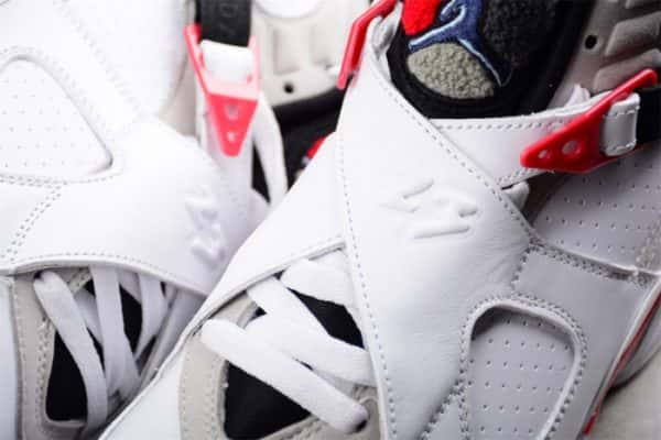 Air Jordan 8 Retro Bugs Bunny 305381-103