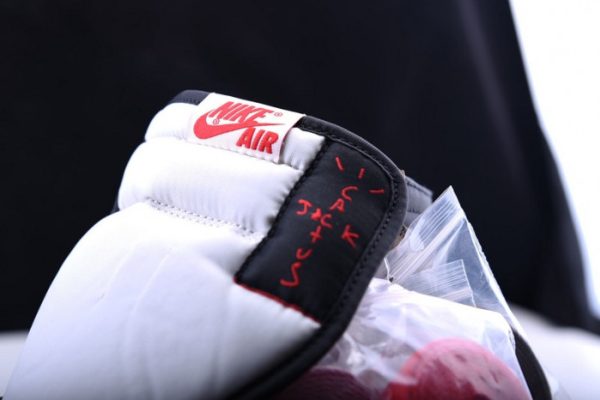 Travis Scott Air Jordan 1 Cd4487-100