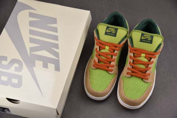 Nike Sb Dunk Low "Escargot" Fq7585-200