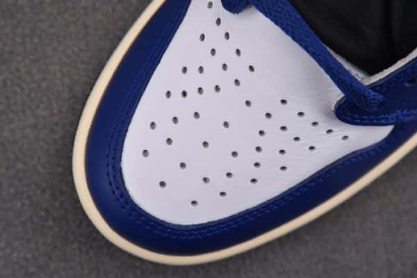 Air Jordan 1 High OG Deep Royal Blue DZ5485-100