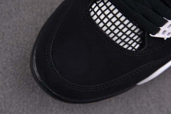 Air Jordan 4 "White Thunder" Fq8138-001