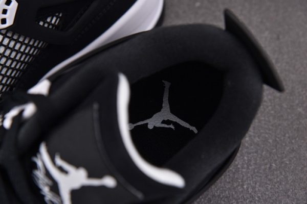 Air Jordan 4 "White Thunder" Fq8138-001