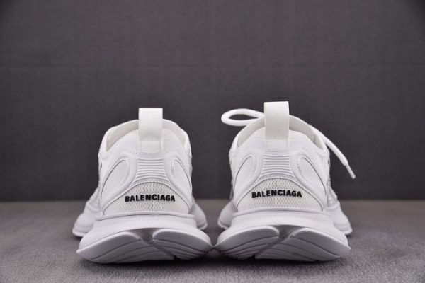 Sneaker Circuit 7000005