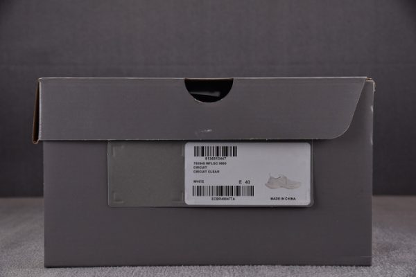 Sneaker Circuit 7000005