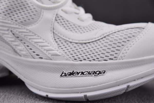 Sneaker Circuit 7000005