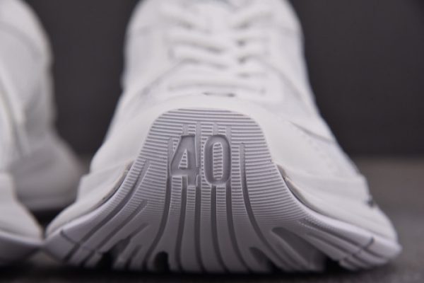 Sneaker Circuit 7000005