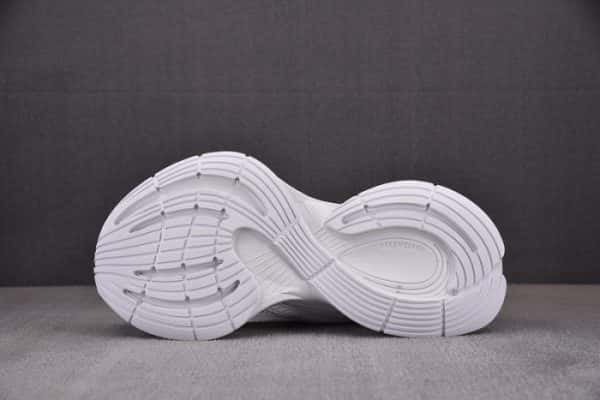 Sneaker Circuit 7000005