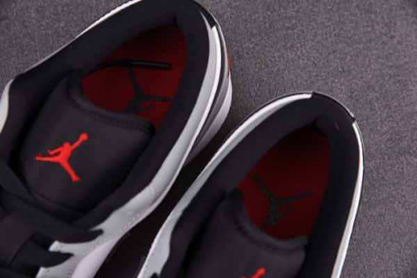 Air Jordan 1 Low Light Smoke Grey 553558-030