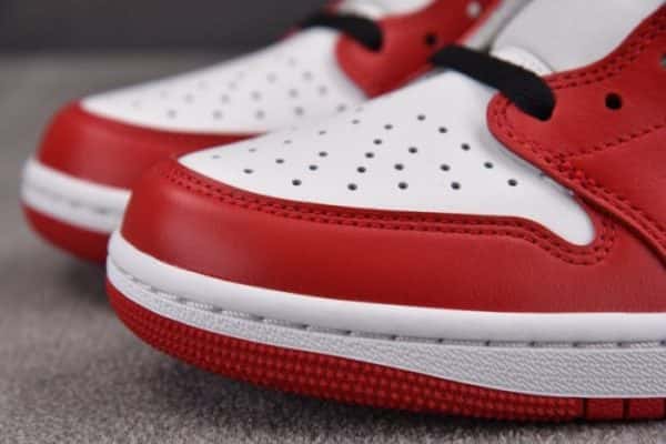 Air Jordan 1 Retro Low OG Chicago (2025) HQ6998-600