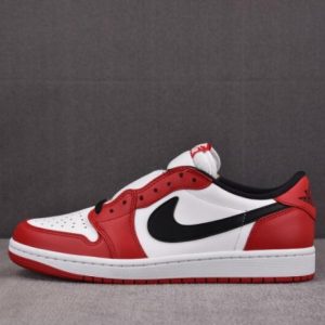 Air Jordan 1 Retro Low OG Chicago (2025) HQ6998-600