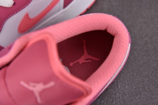 Air Jordan 1 Low Desert Berry 553560-616