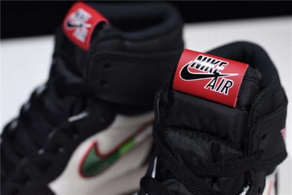 Air Jordan 1 Sports Illustrated A Star Is Born 555088-015