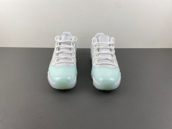 Air Jordan 11 Retro Low Igloo AH7860-103